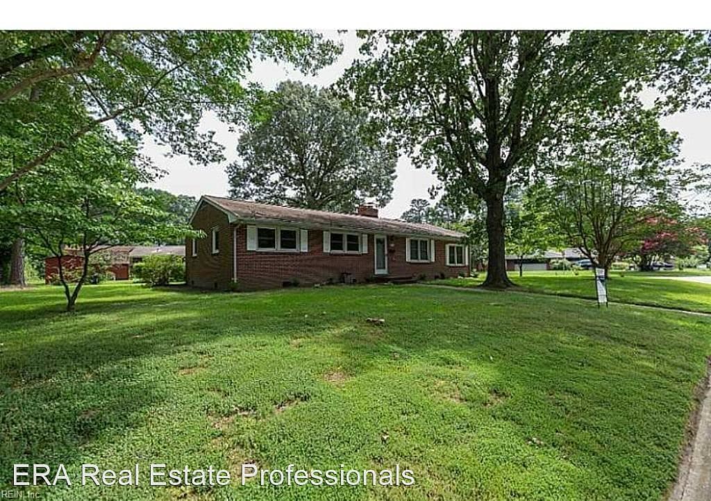 Primary Photo - 3 br, 1 bath House - 12 Ivy Farms Rd