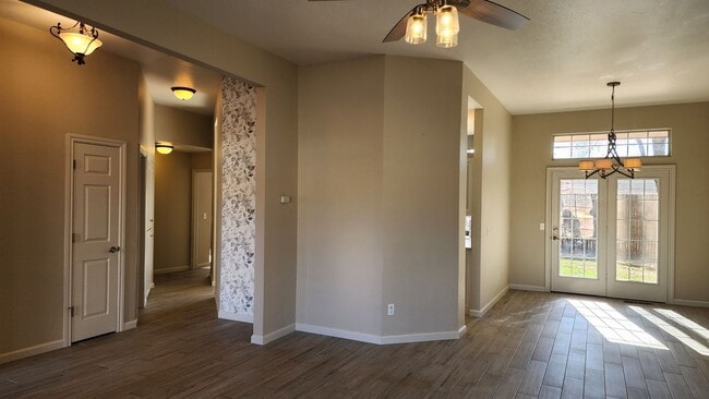 Building Photo - Great home in Edmonod Schools