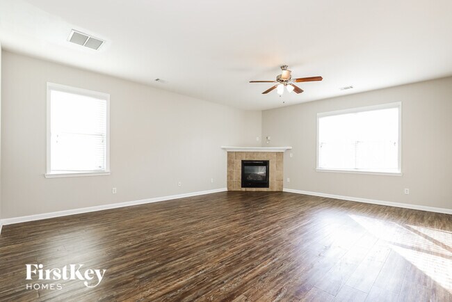 Building Photo - 7363 Toccoa Cir