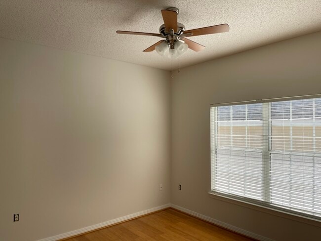 Building Photo - 1501 Partin Dr N