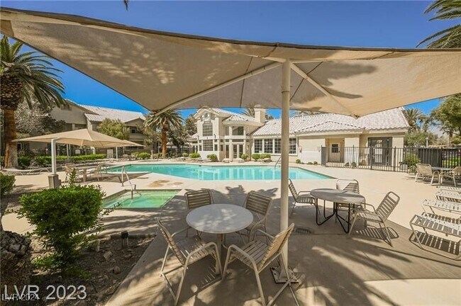 Foto del edificio - 3925 Prescott Pines St