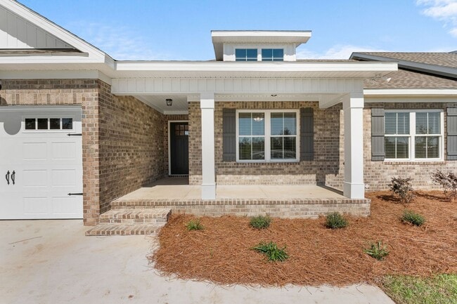 Building Photo - Latitude 32