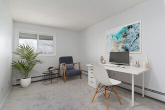Building Photo - Meadowview Manor
