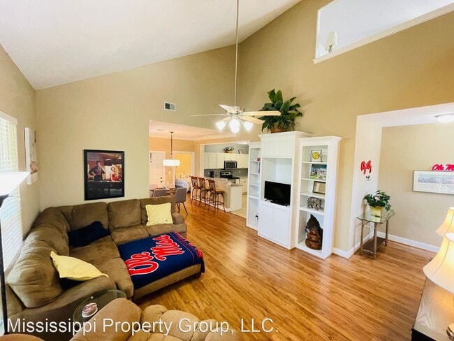 Building Photo - 3 br, 3 bath House - 408 PR 3097