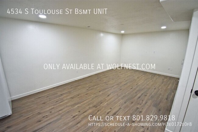 Building Photo - 4534 Toulouse St