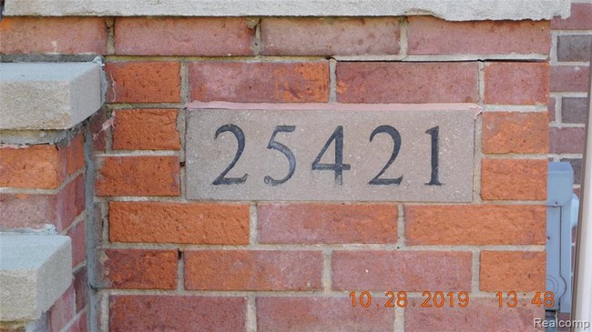 Foto del edificio - 25421 St James