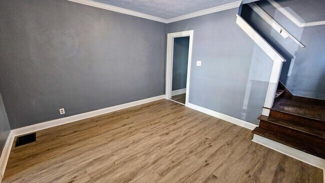 Foto del edificio - 549-551-551 S Eureka Ave