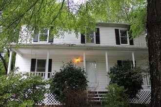 Building Photo - 5097 Hutchins St