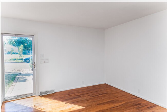 Foto del edificio - 1238 Janes Ln