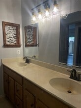 Building Photo - 10051 Westpark Dr