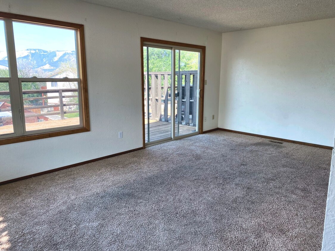 Primary Photo - Clarkson Ave Duplex