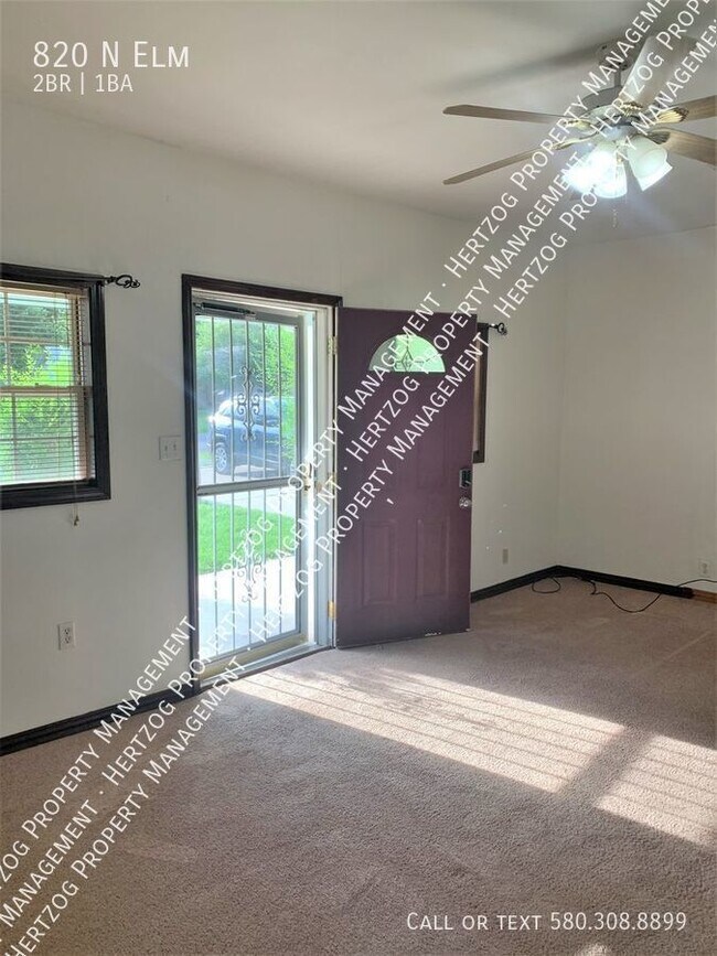 Building Photo - Spacious 2 Bed, 2 Bath Home with a Deck – ...