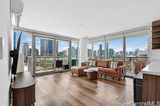 Building Photo - 1500 Rycroft St