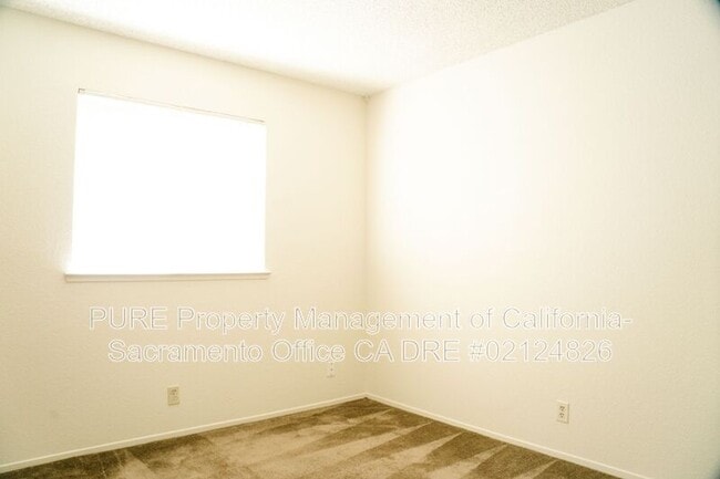 Building Photo - 6620 Hometown Way