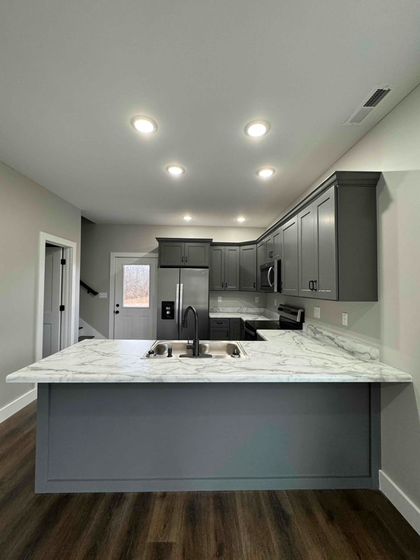 Building Photo - 56 Holloway Dr