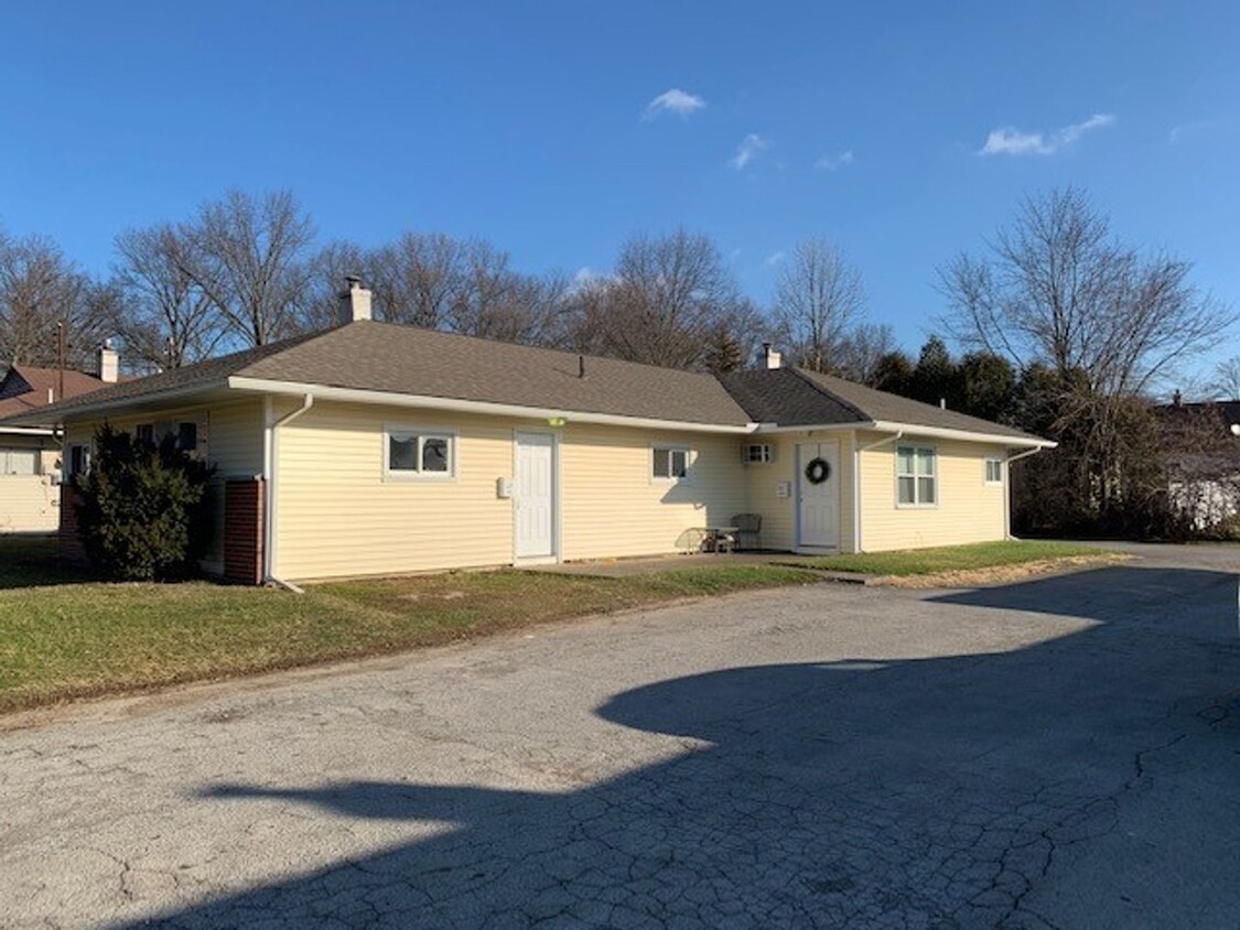 Foto principal - 351 N Roanoke Ave