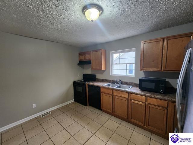 Building Photo - 809 Hawkins Dr