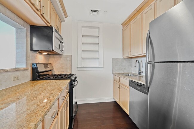 Foto del edificio - 235 Ocean Pkwy