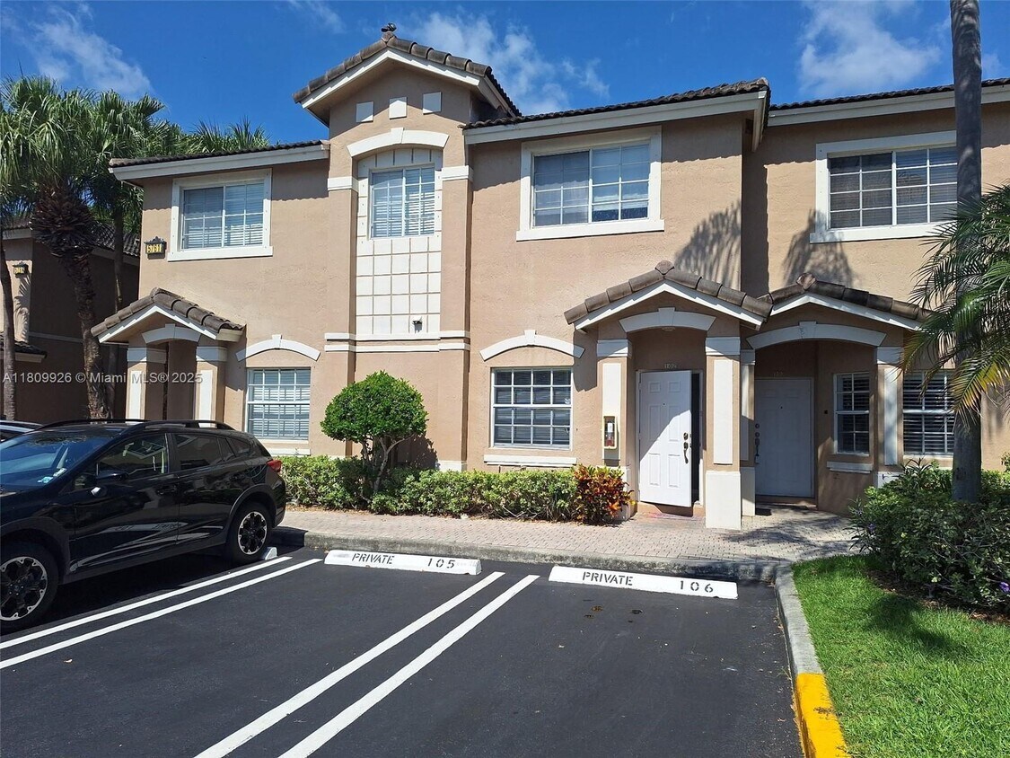 Foto principal - 5761 NW 115th Ct