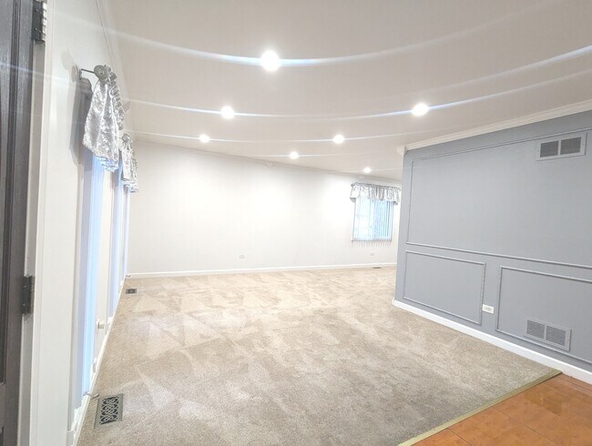 Foto del edificio - 1200 Jacqueline Dr