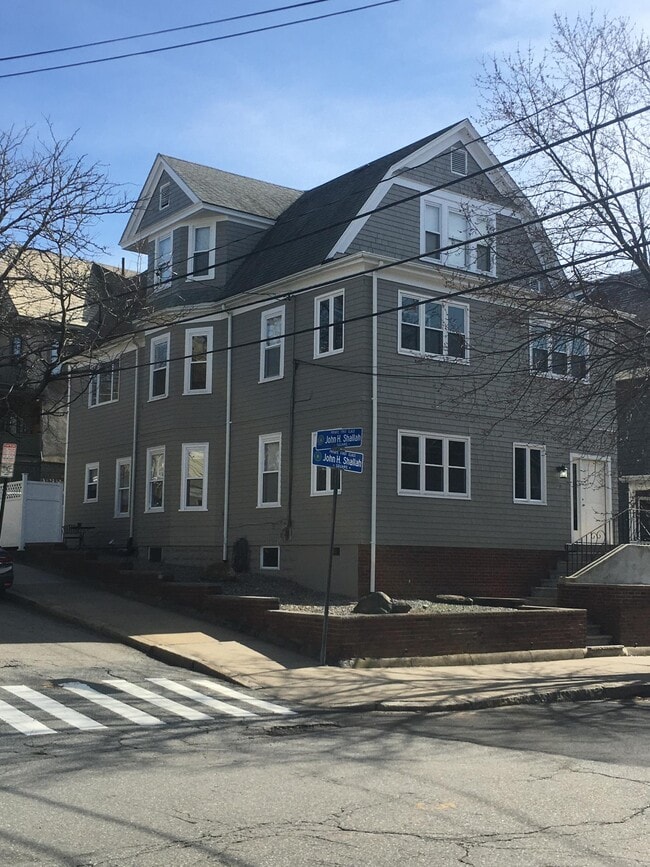 Building Photo - 29 Packard Ave