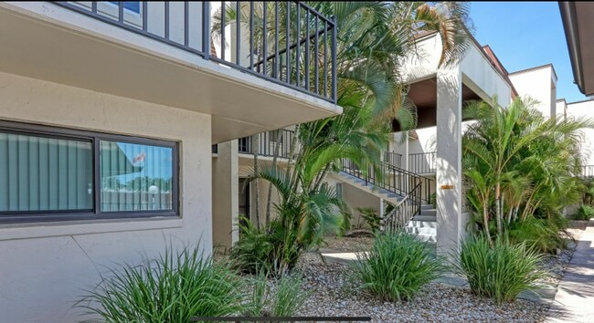 Building Photo - 3680 Barna Ave