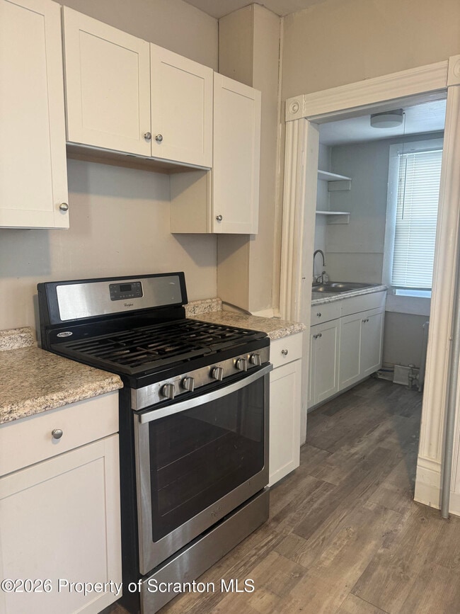 Building Photo - 916 S 9th Ave