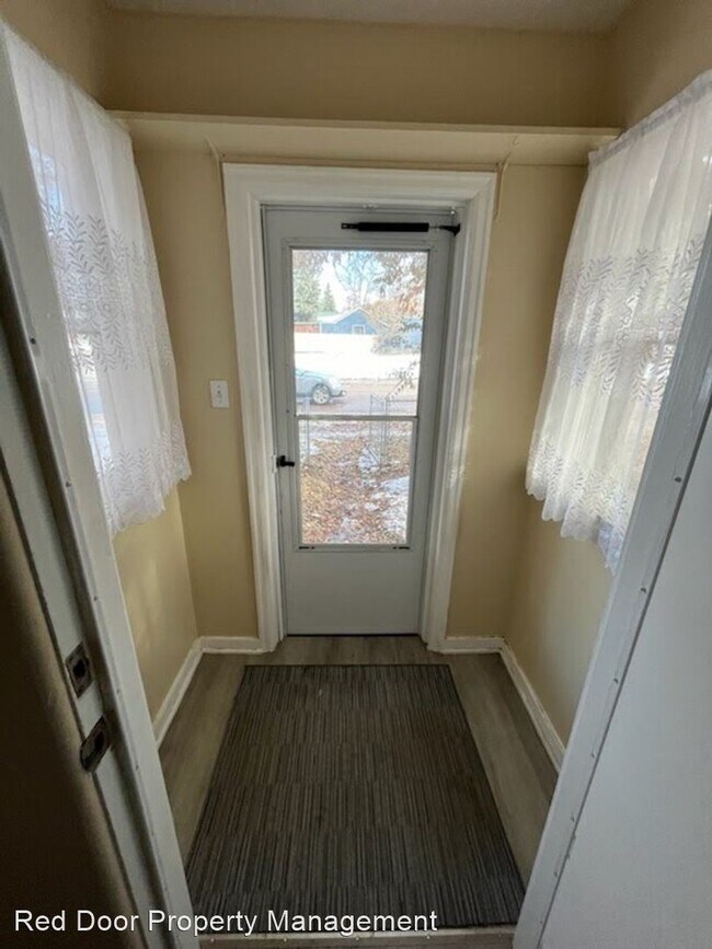 Foto del edificio - 3 br, 2 bath House - 1924 6th Ave S