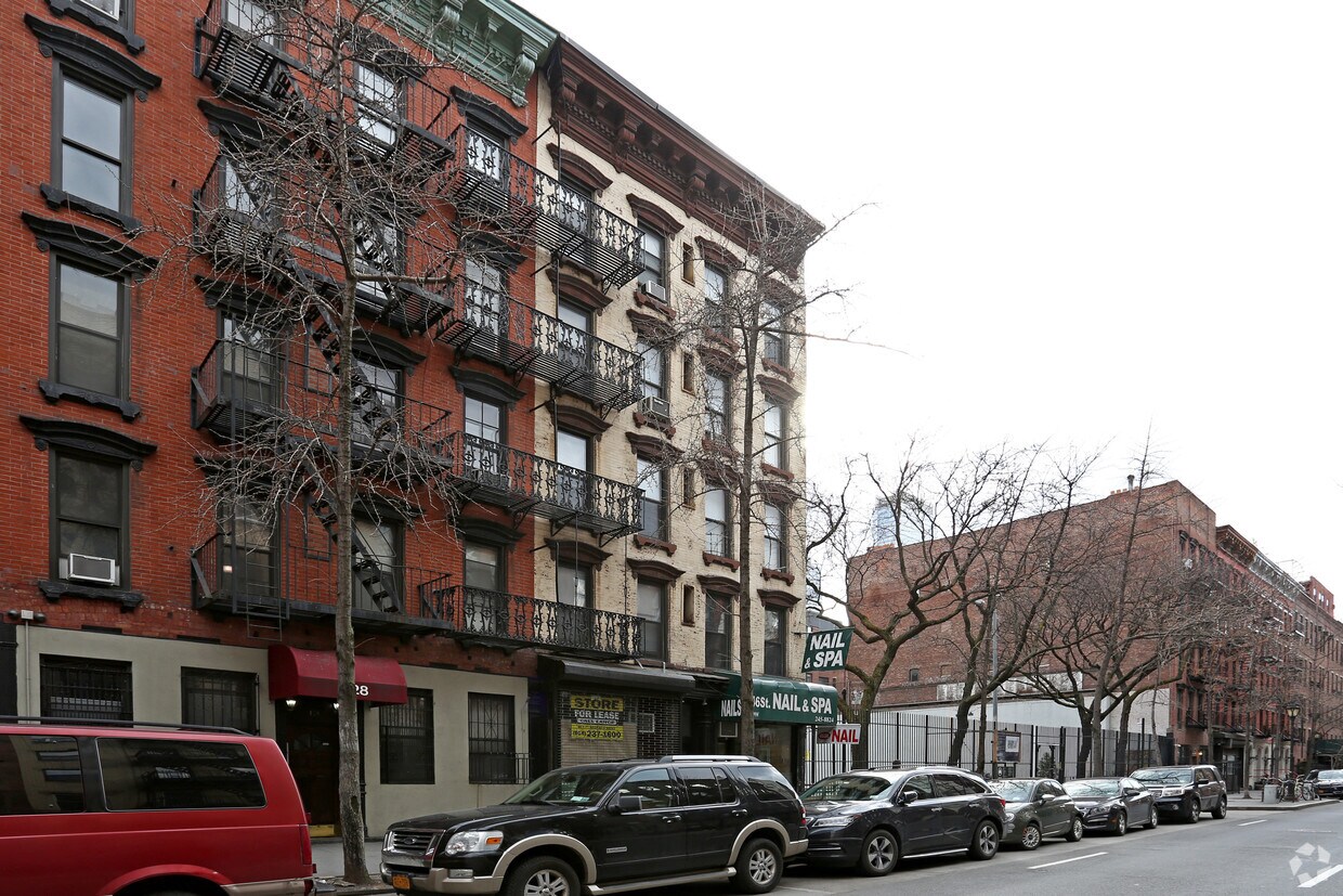 Foto del edificio - 430 W 46th St