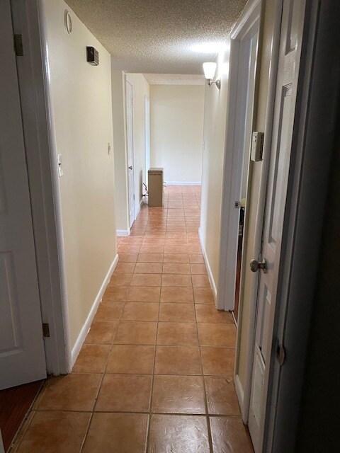 Foto del edificio - 702 E 10th St