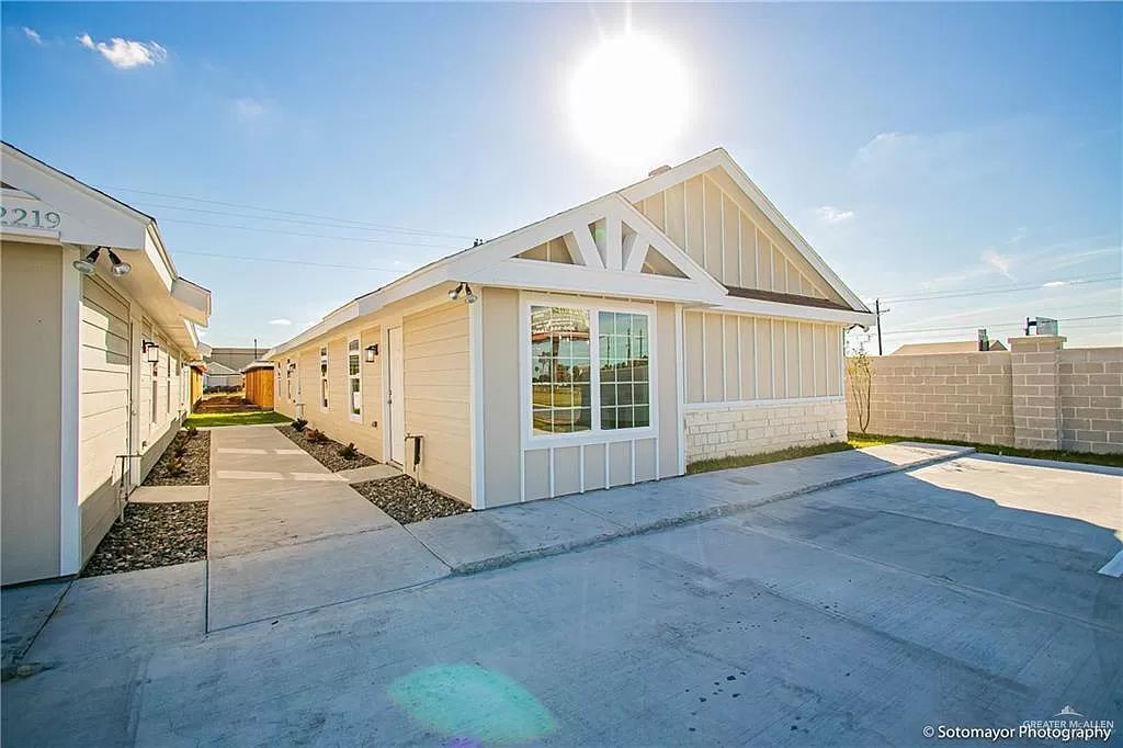 Foto principal - 2219 Northridge Ave