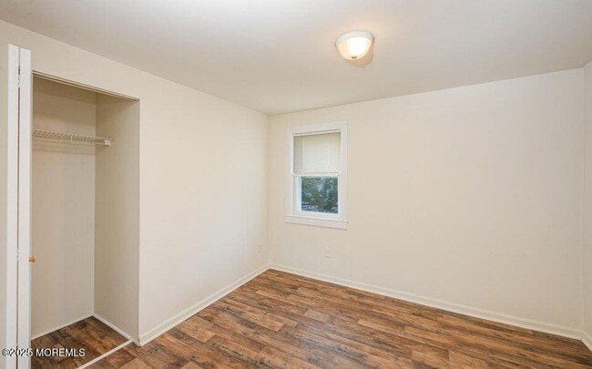 Foto del edificio - 215 S Pine Ave