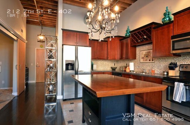 Building Photo - 1 bedroom in St. Paul MN 55101