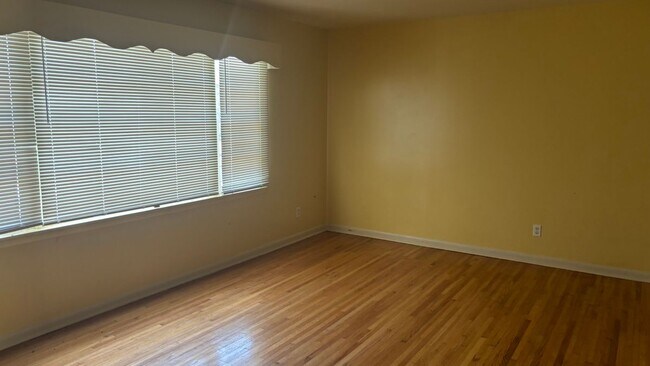 Building Photo - 1578 Druid Hill Dr