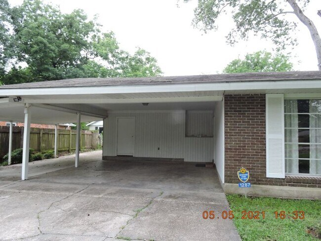 Foto del edificio - Magnolia Woods - Rodney Drive 3BR/2BA Home for Lease