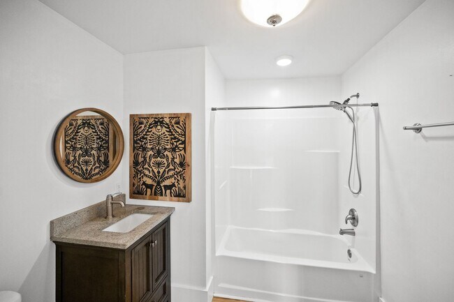 Foto del edificio - 24663 Chestnut St