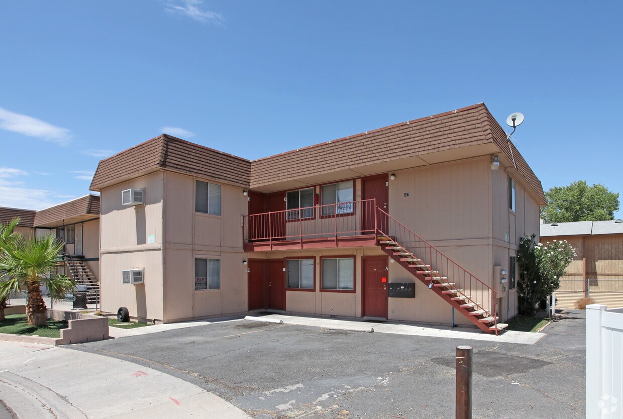 307 Eastminister Ct, Henderson, NV 89015 Apartments in Henderson, NV