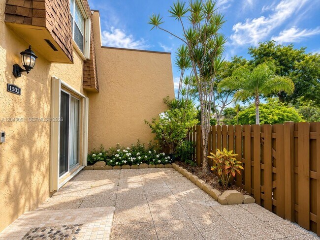 Foto del edificio - 3741 NW 95th Terrace