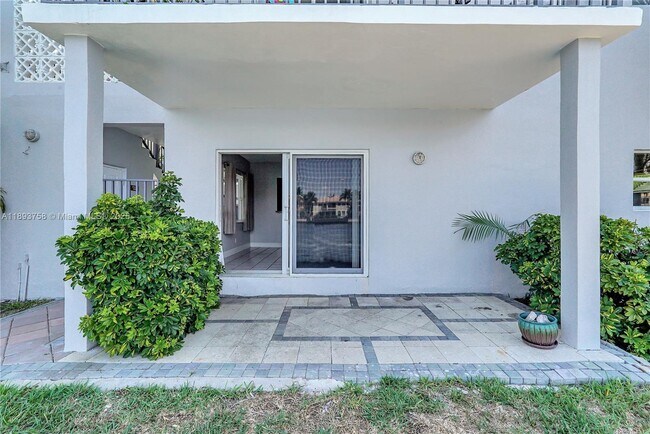 Foto del edificio - 2200 S Ocean Dr