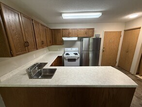 Building Photo - 5013 50 St