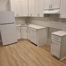 Building Photo - 1331 Narragansett St