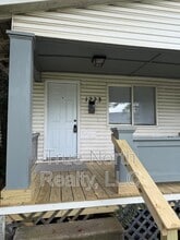 Building Photo - 1223 E 20th Ave