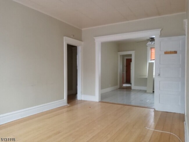 Foto del edificio - 273 S Clinton St