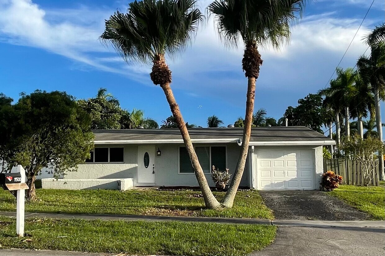 Foto principal - 11500 NW 39th St