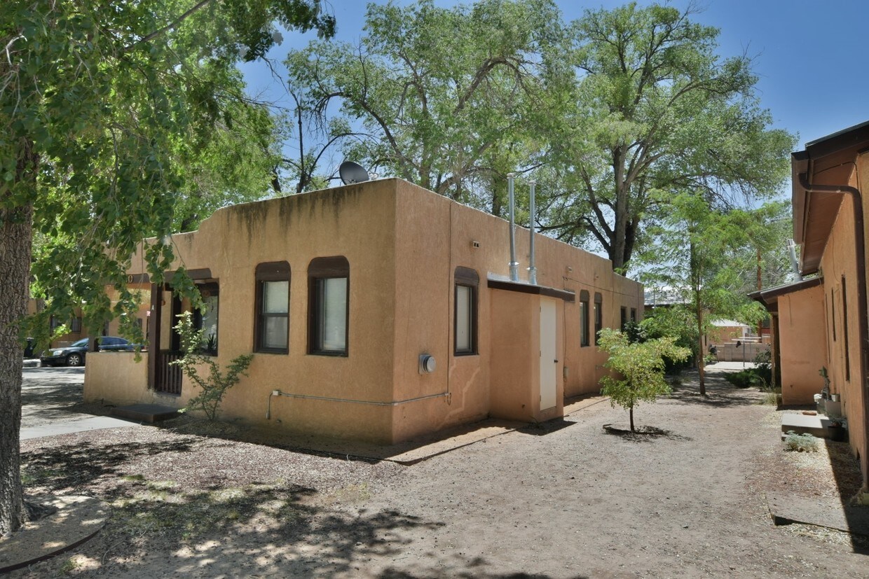 Foto principal - 1304 Coal Ave SW