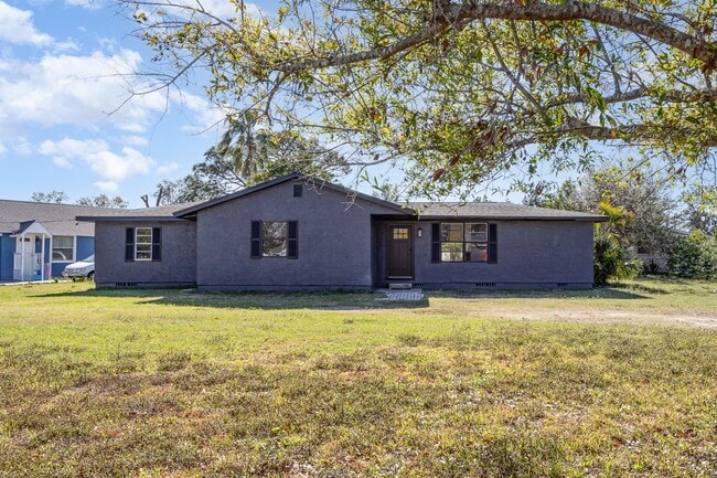 Photo - 733 Tarpon Ave House