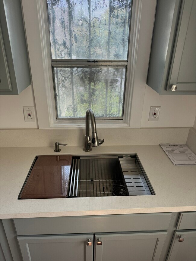 Kitchen - 4509 S Figueroa St