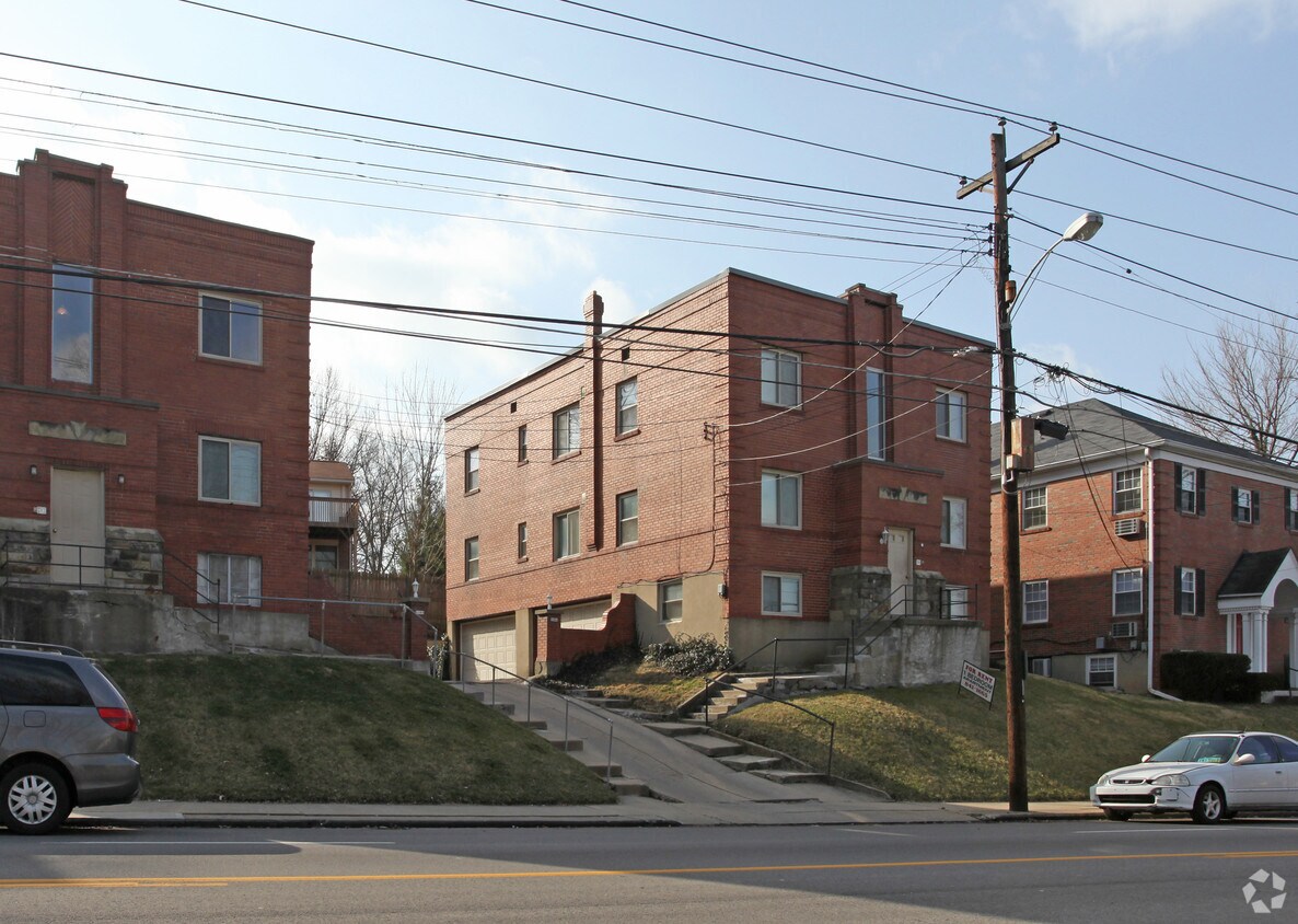 Building Photo - 5264-5268 Montgomery Rd