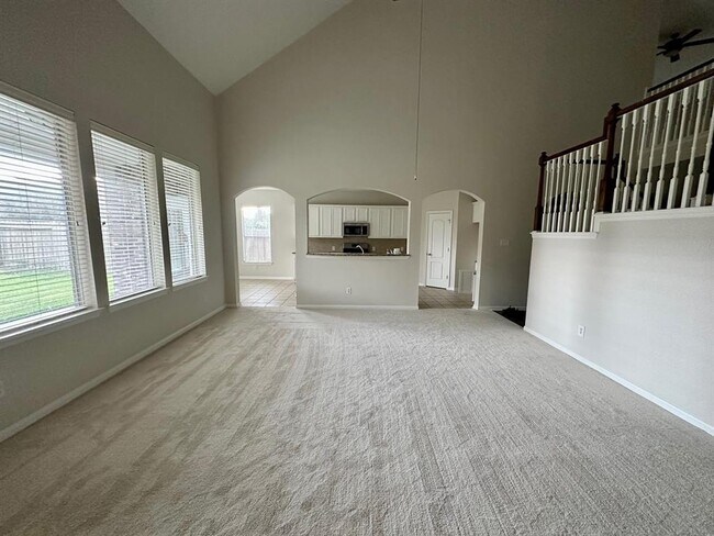 Building Photo - 5015 Shadow Breeze Ln