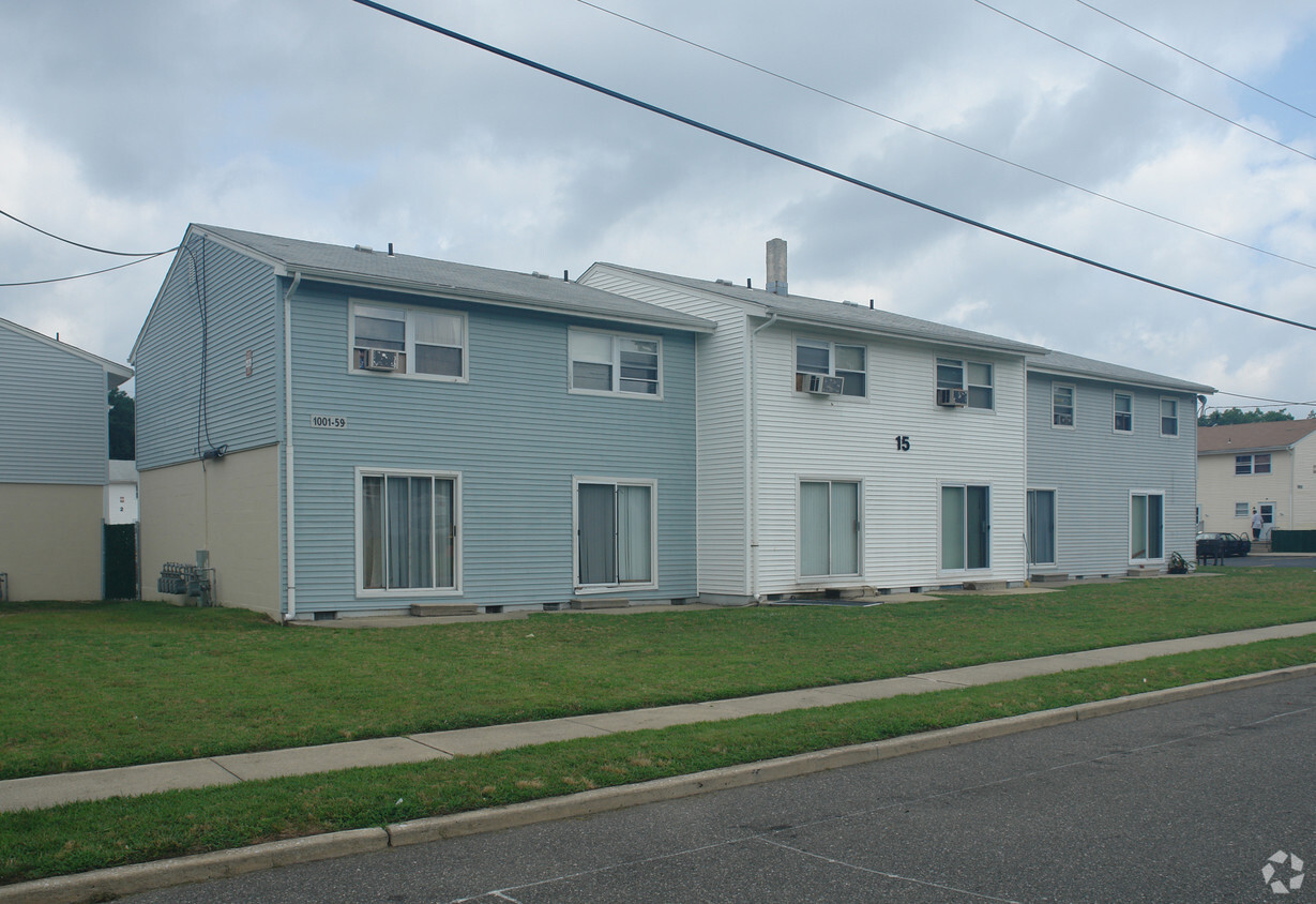 Foto del edificio - Philadelphia Village Apartments